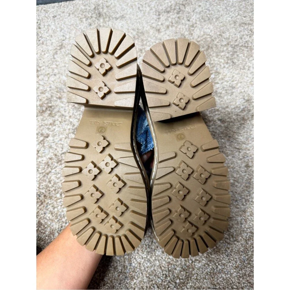 Delia's by Dolls Kill Star Worthy Cross Strap Slides 7 Denim Block Heel Sandals